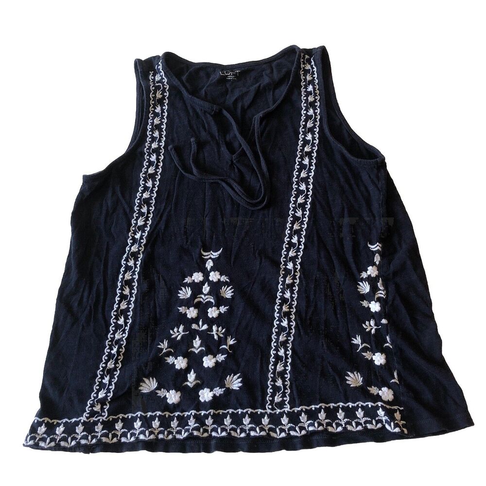 Ann Taylor LOFT Navy Blue with White Embroidery Knit Tank Size Small